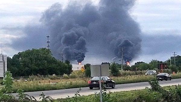 Exxon Mobil shuts down Joliet refinery after power outage