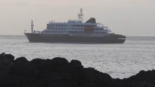 UPDATE - Cruise ship with suspected Hantavirus outbreak, MV Hondius, remains outside the Port of Praia in Cape Verde, its passengers will not be disembarking, to 