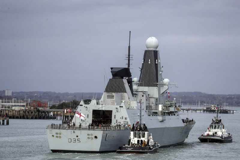 JUST IN - UK confirms it will send HMS Dragon, a Type 45 destroyer capable of shooting down ballistic missiles and helicopters with counter-drone capabilities, to defend the RAF bases in Cyprus.@disclosetv