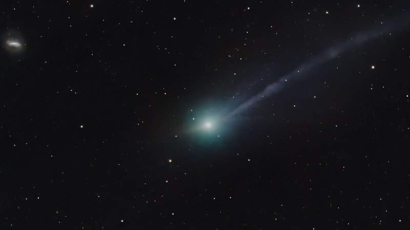 'Alien battleship' reaches closest point to Earth