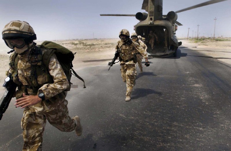 UK pulls military staff from Iraq