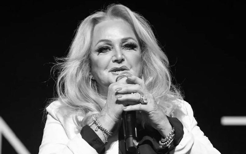 JUST IN - Welsh singer Bonnie Tyler has died aged 75.Read here: 