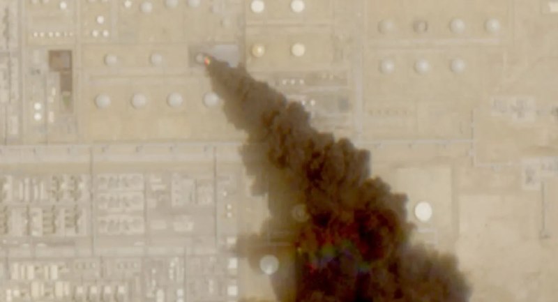 JUST IN - Yemen's Houthis attack al-Mokha Red Sea port, saying they are targeting Saudi troop concentrations and ‌weapons depots, this follows the earlier attack on Saudi Aramco's Jazan refinery today.Read here: 