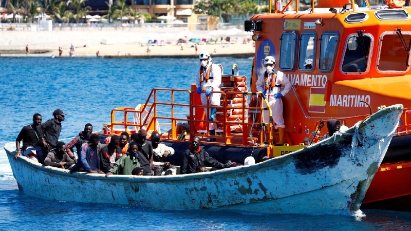 Spain to regularize 500,000 migrants